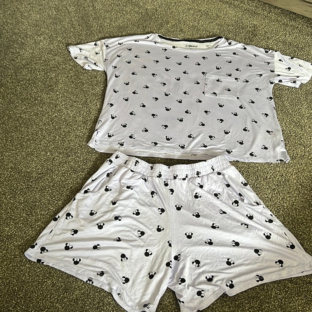 Disney Minnie Pajamas sz M